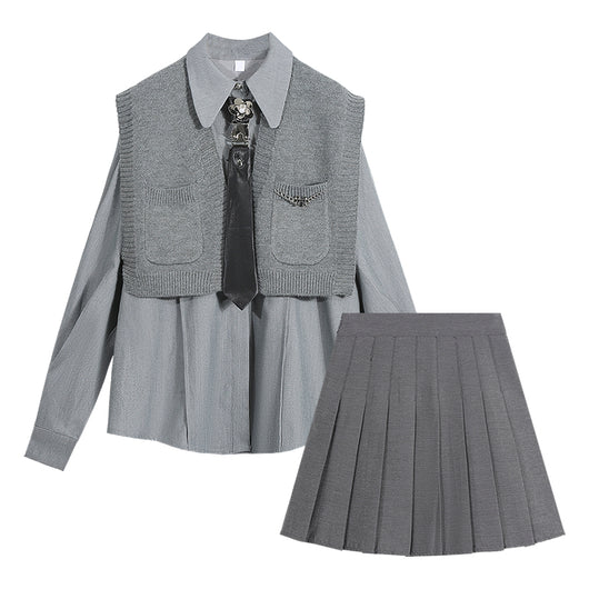 Conjunto Universitario: Blusa Tejida con Chal y Falda Plisada - Image 9