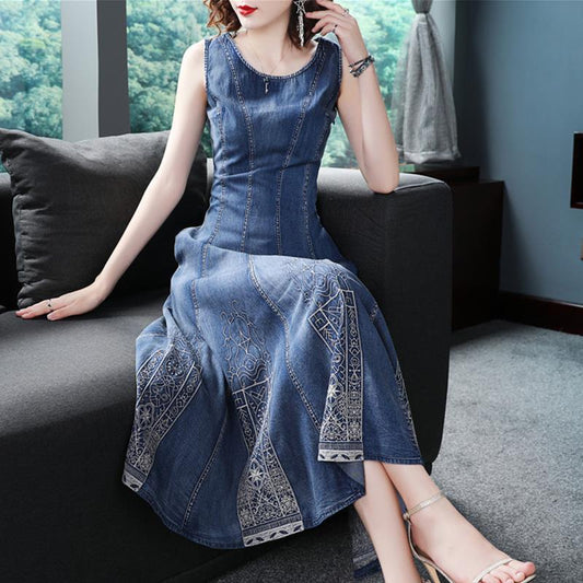 Vestido Denim Sin Mangas con Bordado Delicado - Image 2