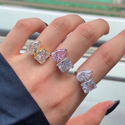 Anillo de Diamantes Bicolor con Diseño de Pera - Image 11