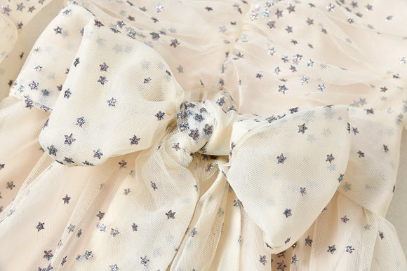Vestido Slim Elegante con Estampado de Seda y Malla Brillante