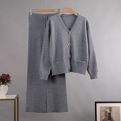 Conjunto Elegante: Cardigan Escote V y Pantalón Ancho
