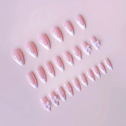 Uñas Acrílicas Cortas con Cristales Brillantes - Acabado Glossy - Image 4
