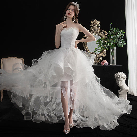 Vestido de Novia Corto Delantero y Trasero con Cola Pequeña