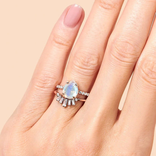 Anillo Doble de Plata Esterlina con Piedra de Luna Rosada