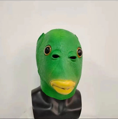 Máscara de Cabeza de Pez Verde - Disfraz Viral para Fiestas y Redes Sociales - Image 2