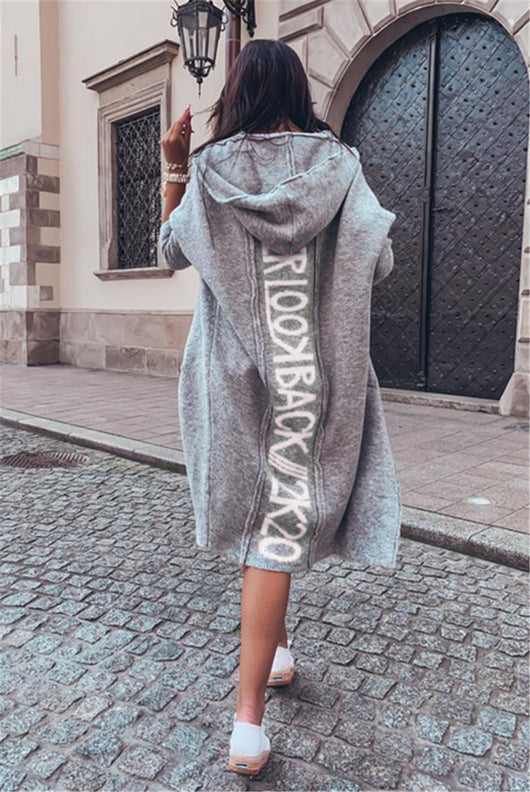 Cardigan con Capucha y Letras Bordadas - Suéter Tejido para Mujer - Image 4