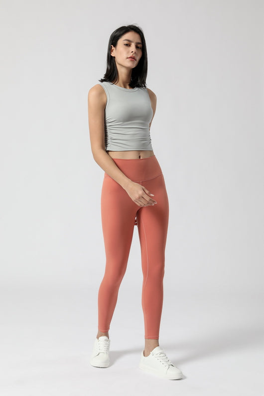 Top Deportivo Mujer con Pliegues Laterales - Image 9