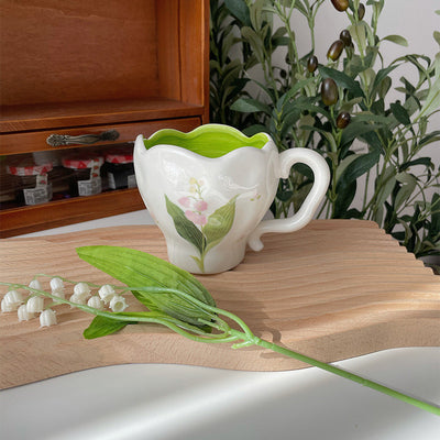 Taza de Agua Artesanal de Cerámica con Flores Tulipán y Lirio del Valle - Image 8
