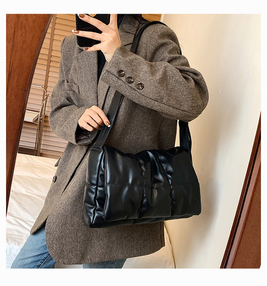 Bolso Diagonal de Cuero PU Suave con Textura - Image 13