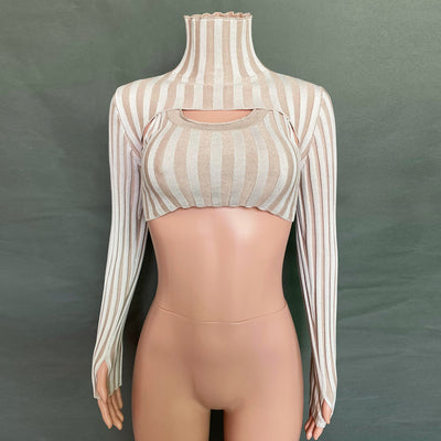 Conjunto de Dos Piezas: Chaleco Hueco y Blusa de Cuello Alto en Lana - Image 15