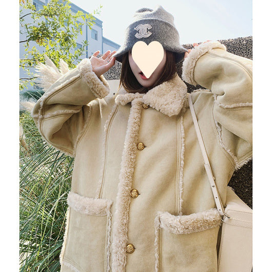 Abrigo de Invierno para Mujer en Lana de Cordero con Detalles de Piel - Image 3
