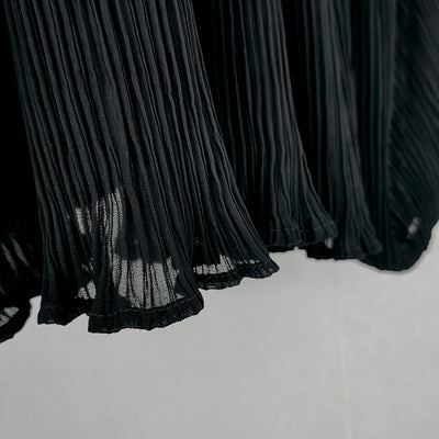 Blusa Elegante con Cuello Volante, Cordones y Mangas Farol Plisadas - Image 11