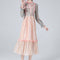 Vestido Maxi con Cuello Alto, Encaje Loto y Estampado Patchwork