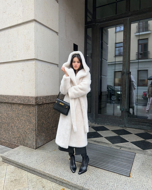 Abrigo Largo con Capucha para Mujer - Image 10