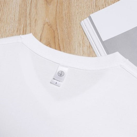 Camiseta de Algodón Puro Cuello V Hombre - Ajuste Relajado - Image 9