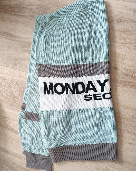 Poncho Tejido Tipo Suéter Oversized con Detalle de Letras - Image 17