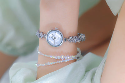Reloj de Lujo Sirena con Cadena de Diamantes en Oro y Plata - Image 9