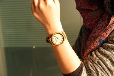 Reloj de Madera con Correa de Lona - Image 5