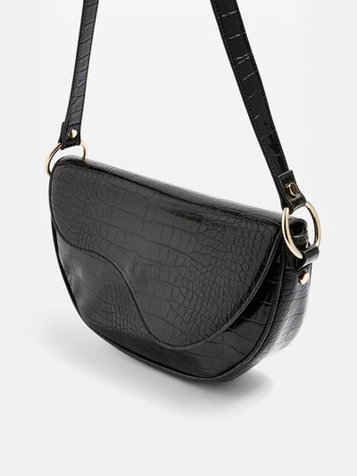 Bolso Bandolera Media Luna con Textura y Diseño Exclusivo - Image 10
