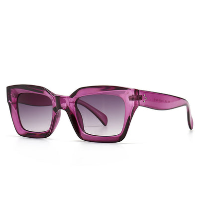Clear square-framed glasses with a vintage style, featuring a plastic and metal frame and resin lenses. - Image 10