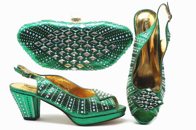 Zapatos Dorados con Tacón Bajo y Detalles en Strass para Fiestas - Image 4