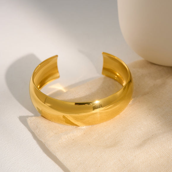 Women's Titanium Steel Bracelet with Fine Polished Finish