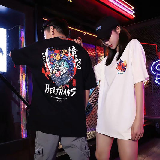 Camiseta Hip Hop Suelta Verano Unisex Estilo León Despierto - Outfit de Pareja