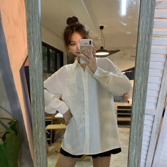 Blusa Blanca Suelta con Detalle Calado para Mujer - Image 2