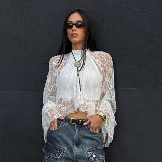 Blusa de Trabajo Blanca con Encaje Jacquard y Cuello Alto