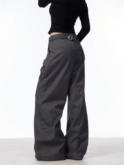 Pantalón Casual Holgado con Pliegues Dobles y Remaches - Image 10