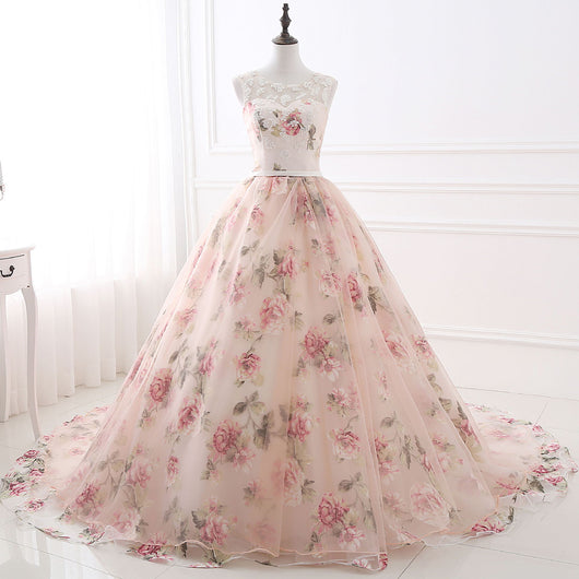 Vestido de Fiesta Elegante con Escote Corazón y Cola Larga - Image 12
