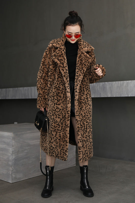 Abrigo de Piel Oversized con Cuello de Solapa y Estampado Leopardo - Image 8