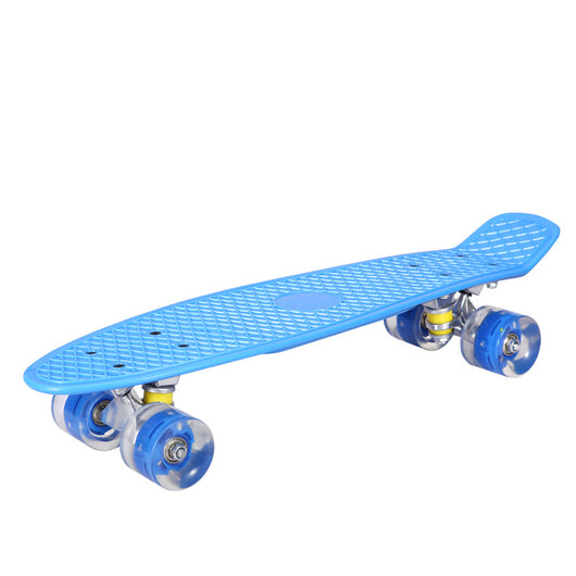 Patineta de Cuatro Ruedas con Diseño Creativo y Personalidad - Image 22