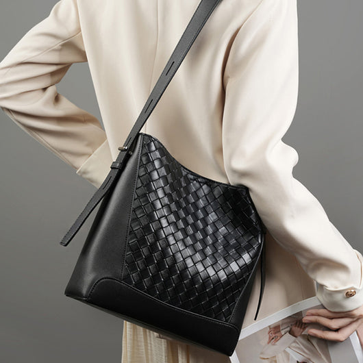 Bolso Bandolera de Cuero Genuino - Estilo y Funcionalidad - Image 3