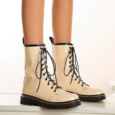 Botas Martin Estudiante de Comercio Exterior - Diseño Clásico - Image 4