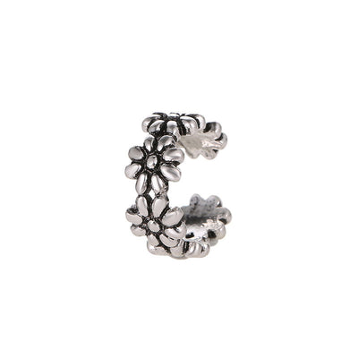 Aretes Curvos de Margarita Pequeña sin Perforación - Image 4