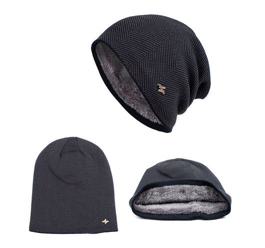 Gorro de Lana Tejido con Etiqueta Iron Label - Calidez y Estilo - Image 5
