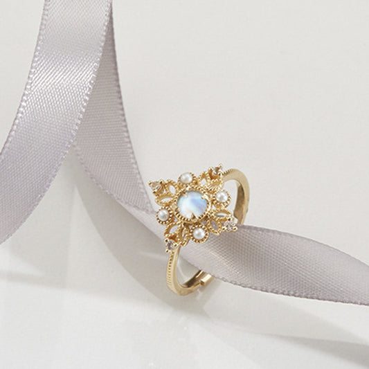 Anillo de Piedra de Luna con Perla Calada Vintage