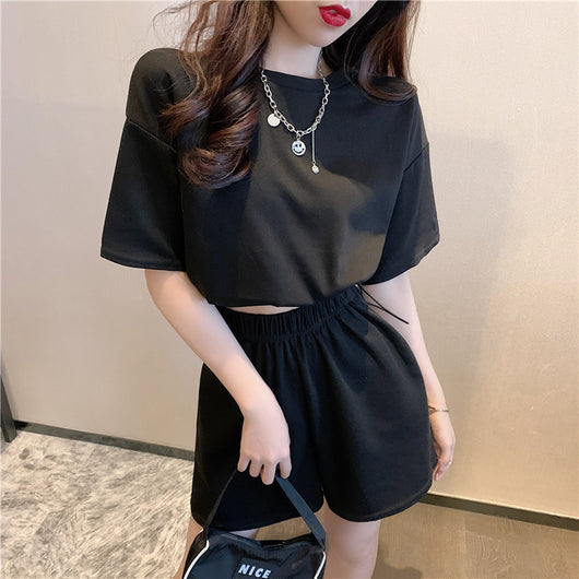 Conjunto de Dos Piezas Mujer: Blazer Corto y Short Talle Alto - Image 9