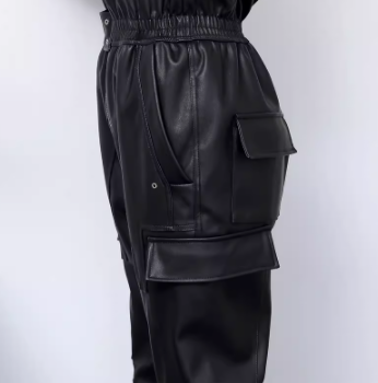Traje Ejecutivo de Cuero PU Negro Ajustado para Mujer - Image 5