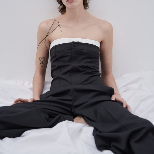 Jumpsuit de Pierna Ancha con Cuello Frío y Detalles en Contraste - Image 2