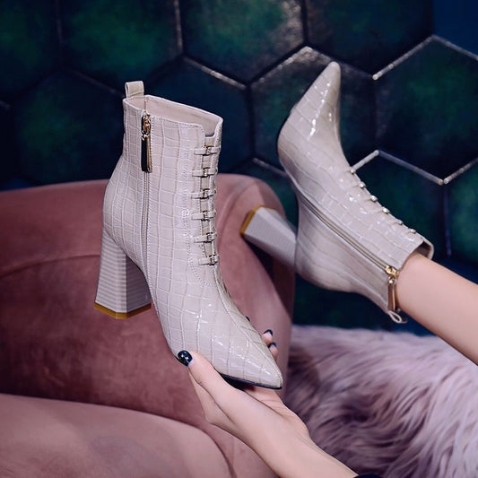 Botas Martin de Cuero Charolado con Punta Afilada para Mujer