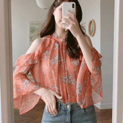 Blusa Floral Hombros Descubiertos con Mangas Acampanadas - Diseño Elegante para Primavera