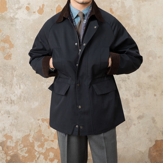 Chaqueta Impermeable Estilo Retro Italiano con Costuras de Solapa