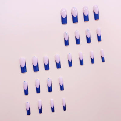 Manicura Francesa Negra con Borde Definido - Acabado Profesional de Larga Duración - Image 2
