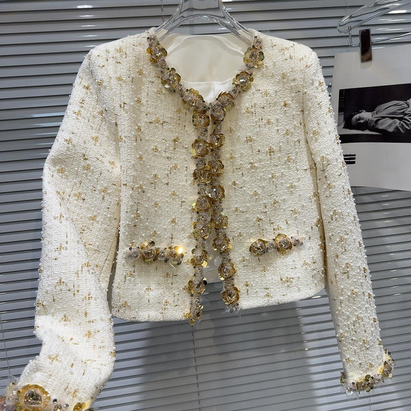 Abrigo Tweed Corto Lujo con Detalles de Flores y Perlas