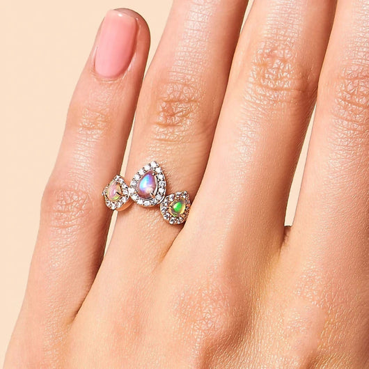 Anillo de Oro Rosado con Microdiamante de Piedra de Luna - Image 5