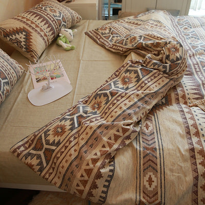 Juego de Cama Bohemio Marrón con Patrón Geométrico - Image 2