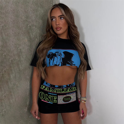 Conjunto Estampado Crop Top Suelto y Falda Cintura Alta Envolvente - Image 7