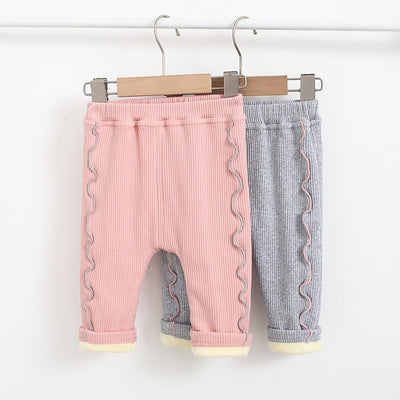 Pantalones de Mezclilla con Forro Polar y Detalles de Encaje - Image 9